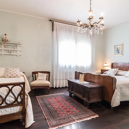 Casa Bibi Cartiera Reali