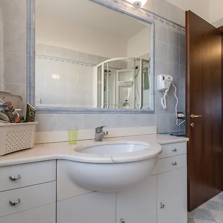 Casa Bibi Villa Cartiera Reali