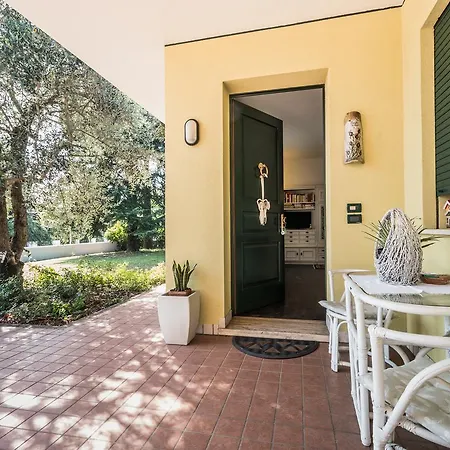 Villa Casa Bibi Cartiera Reali