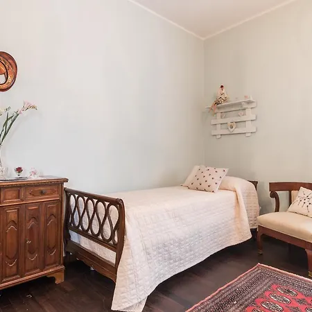 Casa Bibi Cartiera Reali