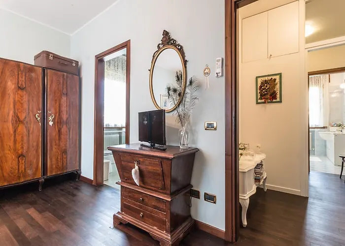 Casa Bibi Villa Cartiera Reali