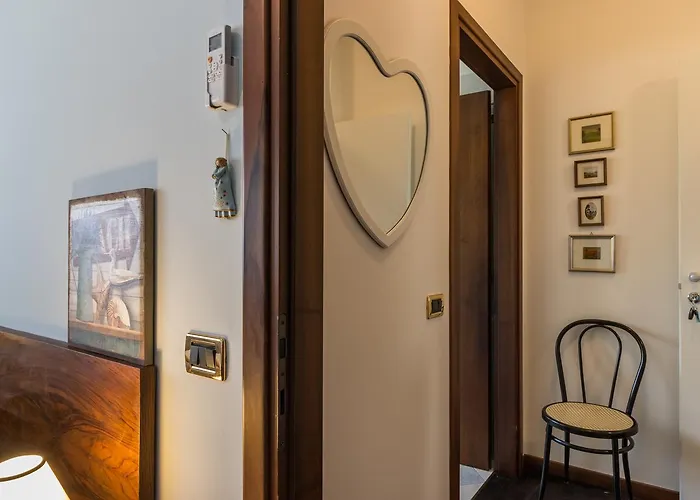 Casa Bibi * Cartiera Reali