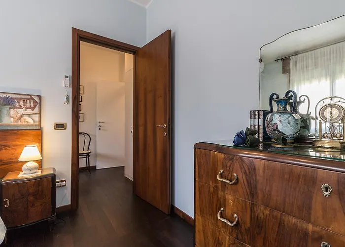 Villa Casa Bibi Cartiera Reali